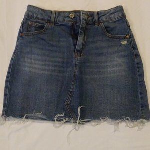 Wild Fable Denim Skirt ( distressed )  size2  NICE